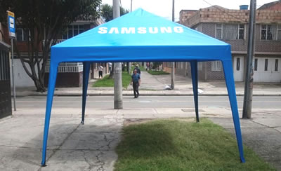 carpa con logo o publicidad